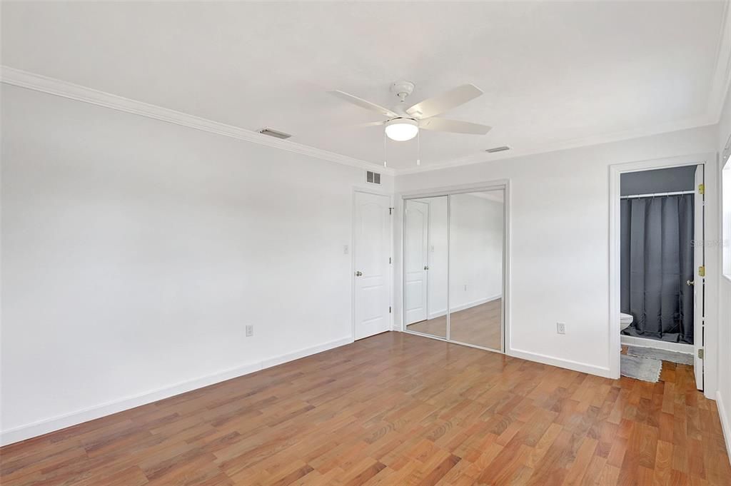 待售: $985,000 (3 贝兹, 3 浴室, 2192 平方英尺)