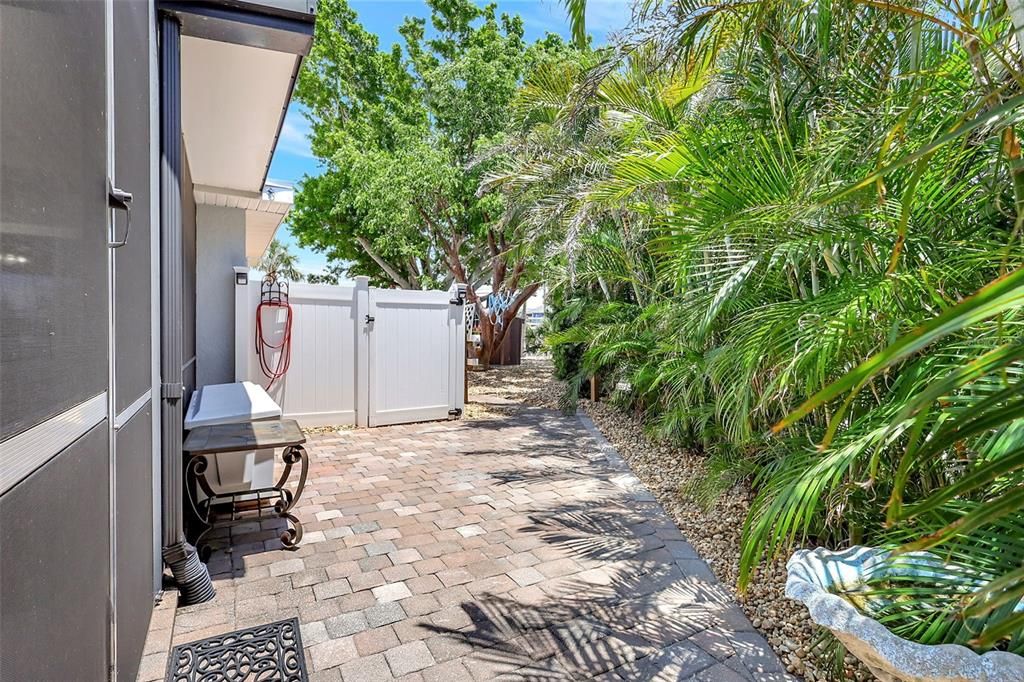 待售: $985,000 (3 贝兹, 3 浴室, 2192 平方英尺)