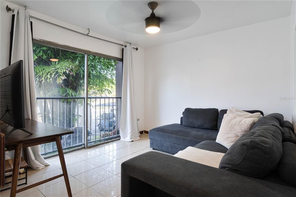 For Sale: $329,000 (3 beds, 2 baths, 1758 Square Feet)