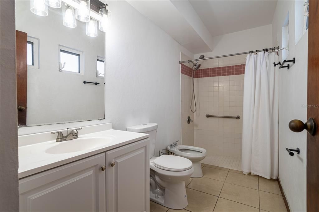 For Sale: $329,000 (3 beds, 2 baths, 1758 Square Feet)