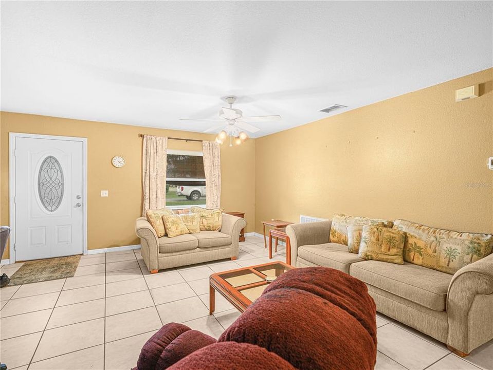 En Venta: $259,900 (3 camas, 2 baños, 1480 Pies cuadrados)