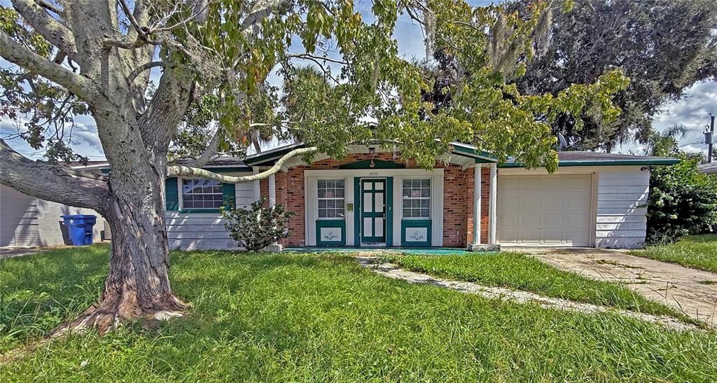 Activo con contrato: $1,400 (2 camas, 1 baños, 848 Pies cuadrados)