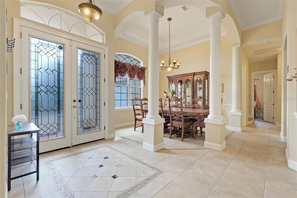 合同活跃: $749,900 (4 贝兹, 4 浴室, 3433 平方英尺)