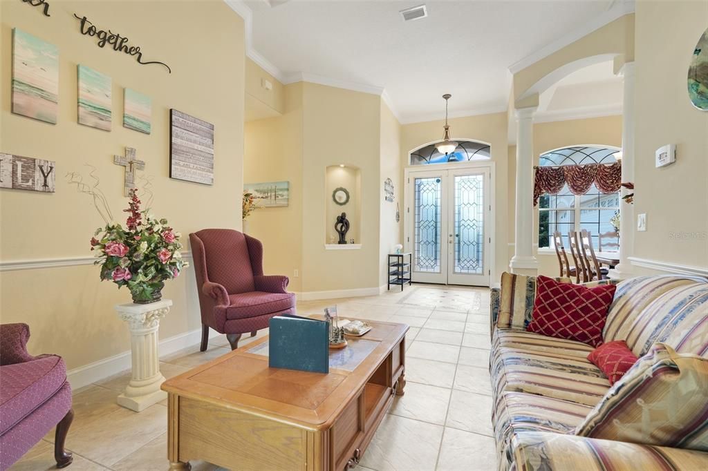 合同活跃: $749,900 (4 贝兹, 4 浴室, 3433 平方英尺)