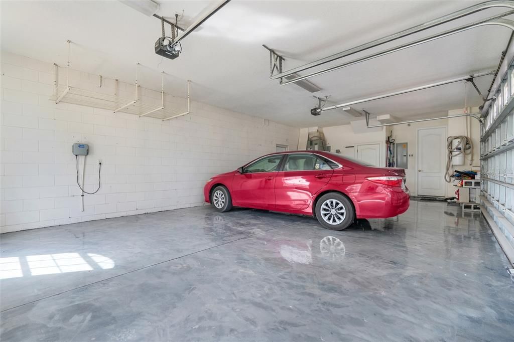 合同活跃: $749,900 (4 贝兹, 4 浴室, 3433 平方英尺)