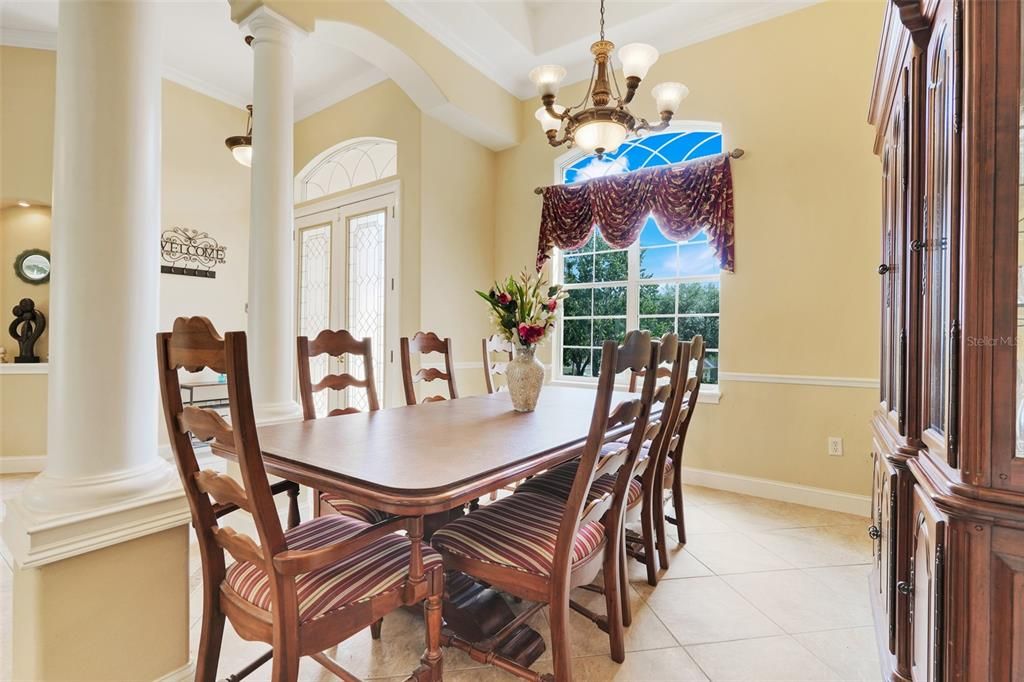 合同活跃: $749,900 (4 贝兹, 4 浴室, 3433 平方英尺)