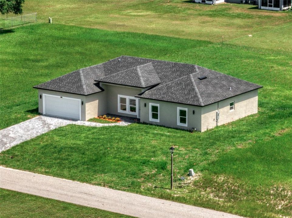 待售: $375,000 (4 贝兹, 2 浴室, 1947 平方英尺)