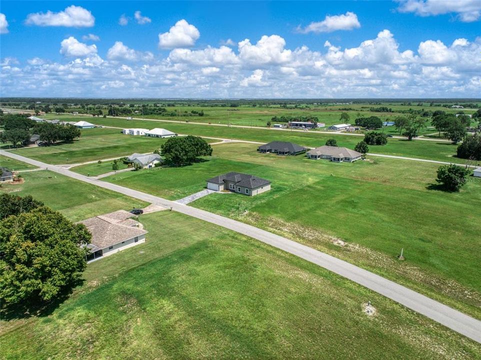 待售: $375,000 (4 贝兹, 2 浴室, 1947 平方英尺)