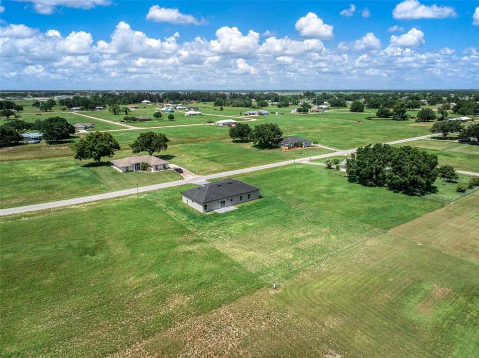 待售: $375,000 (4 贝兹, 2 浴室, 1947 平方英尺)