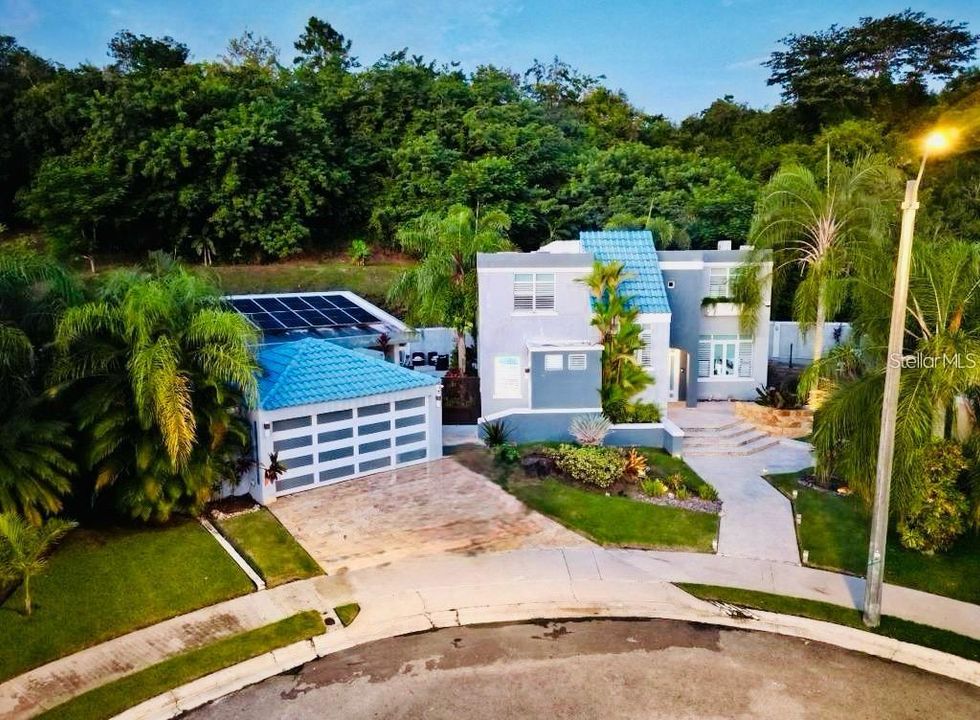 最近售出: $615,000 (4 贝兹, 3 浴室, 0 平方英尺)