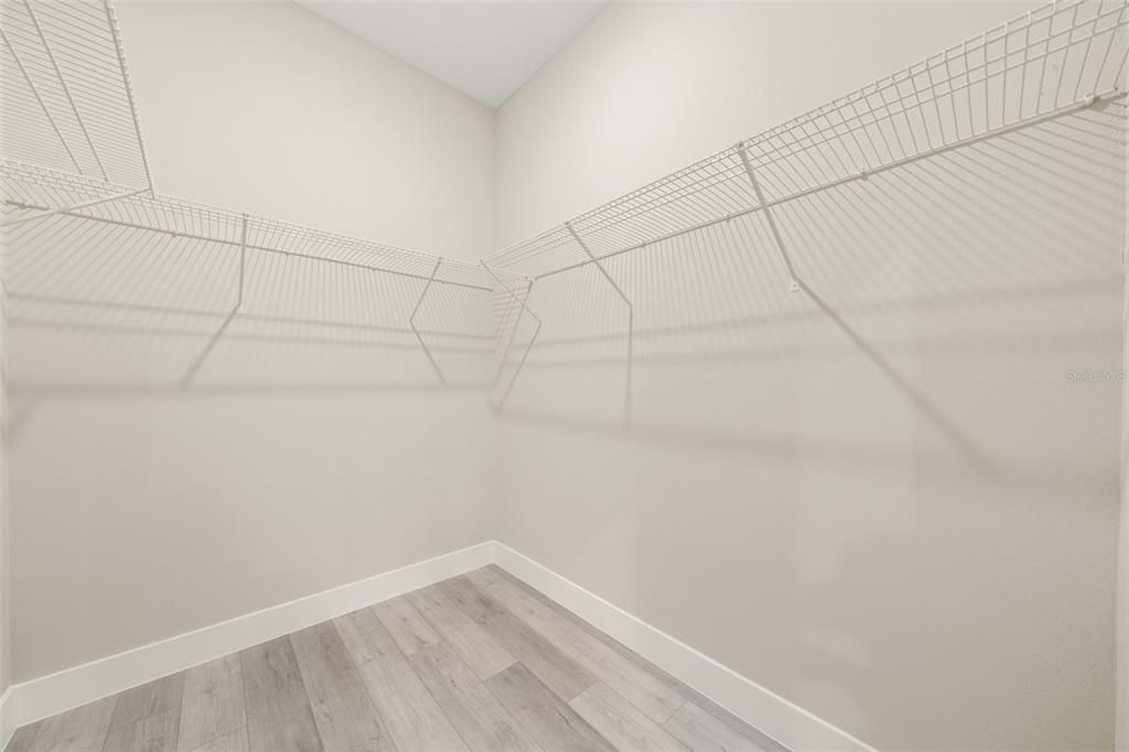 For Sale: $315,000 (3 beds, 2 baths, 1586 Square Feet)