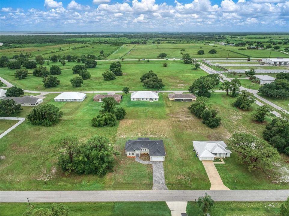 For Sale: $315,000 (3 beds, 2 baths, 1586 Square Feet)