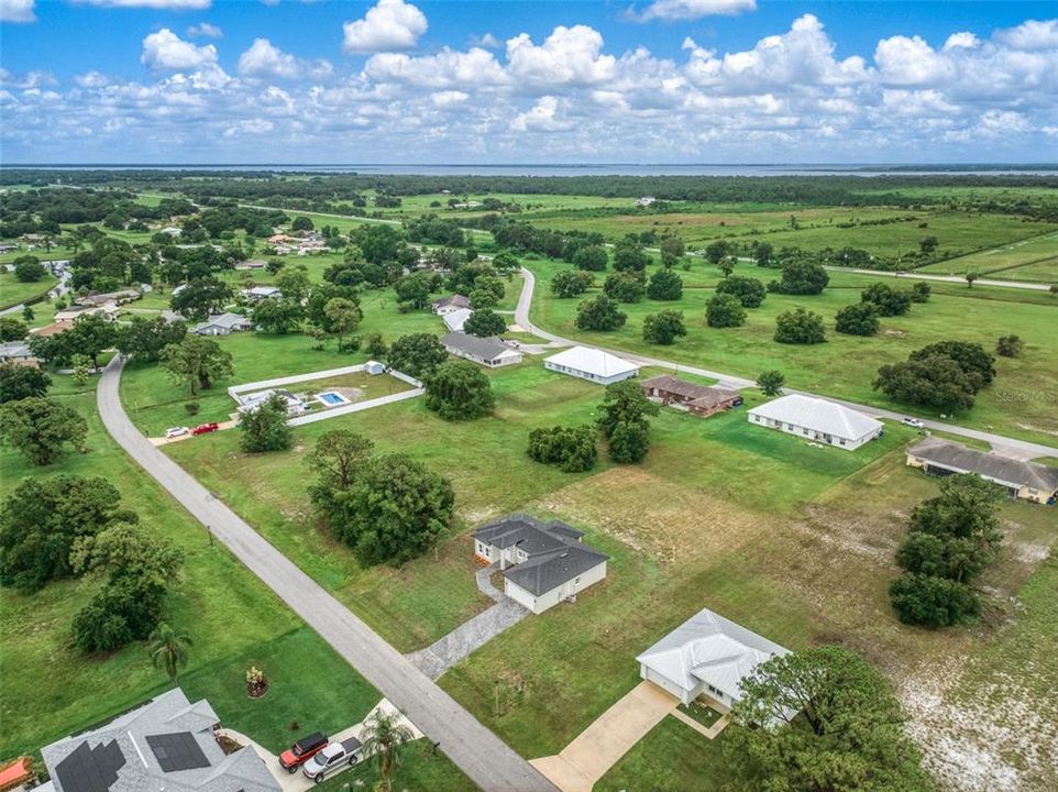 Под контрактом: $315,000 (3 спален, 2 ванн, 1586 Квадратных фут)