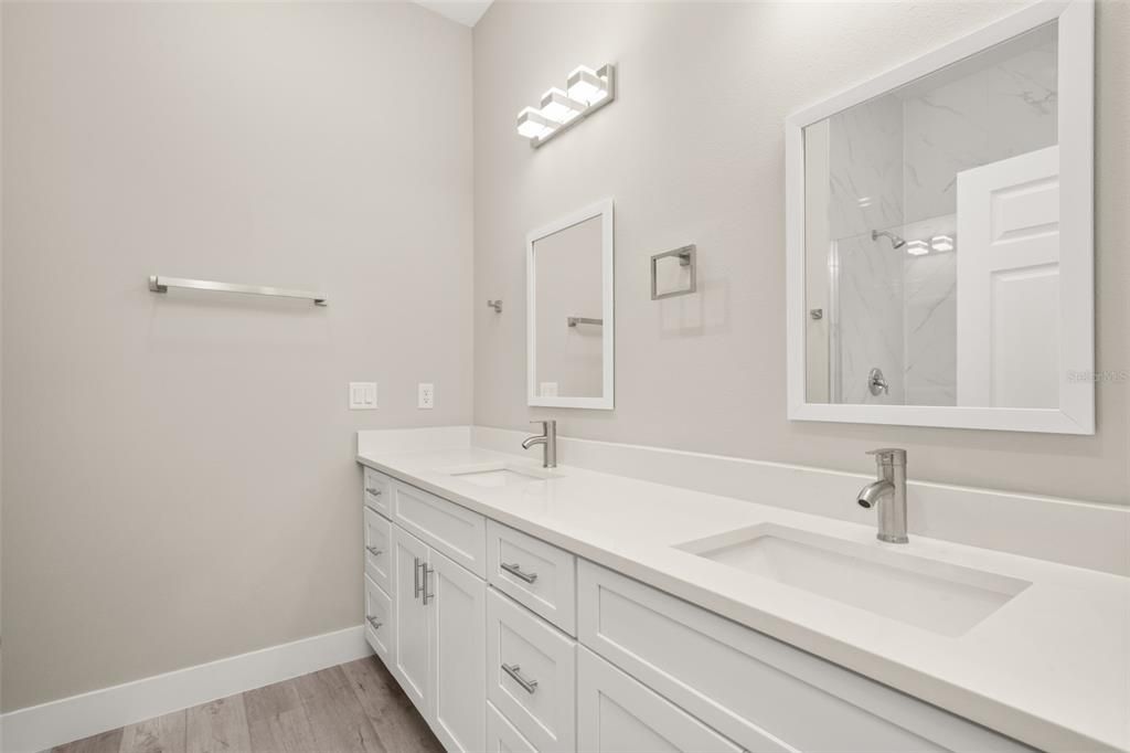 For Sale: $315,000 (3 beds, 2 baths, 1586 Square Feet)