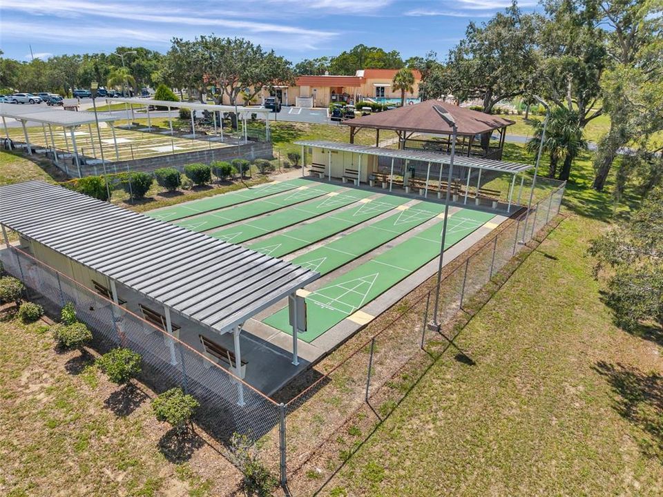 待售: $119,000 (2 贝兹, 2 浴室, 828 平方英尺)