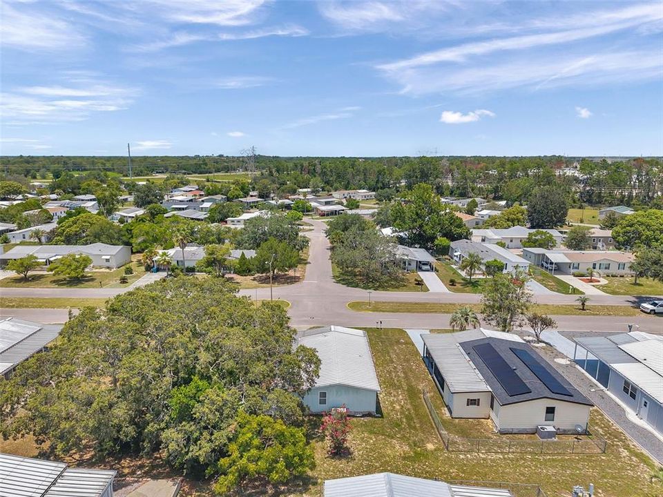 待售: $119,000 (2 贝兹, 2 浴室, 828 平方英尺)