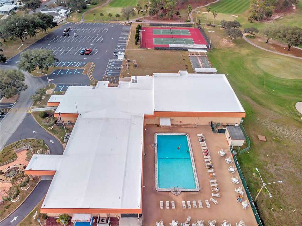 待售: $119,000 (2 贝兹, 2 浴室, 828 平方英尺)