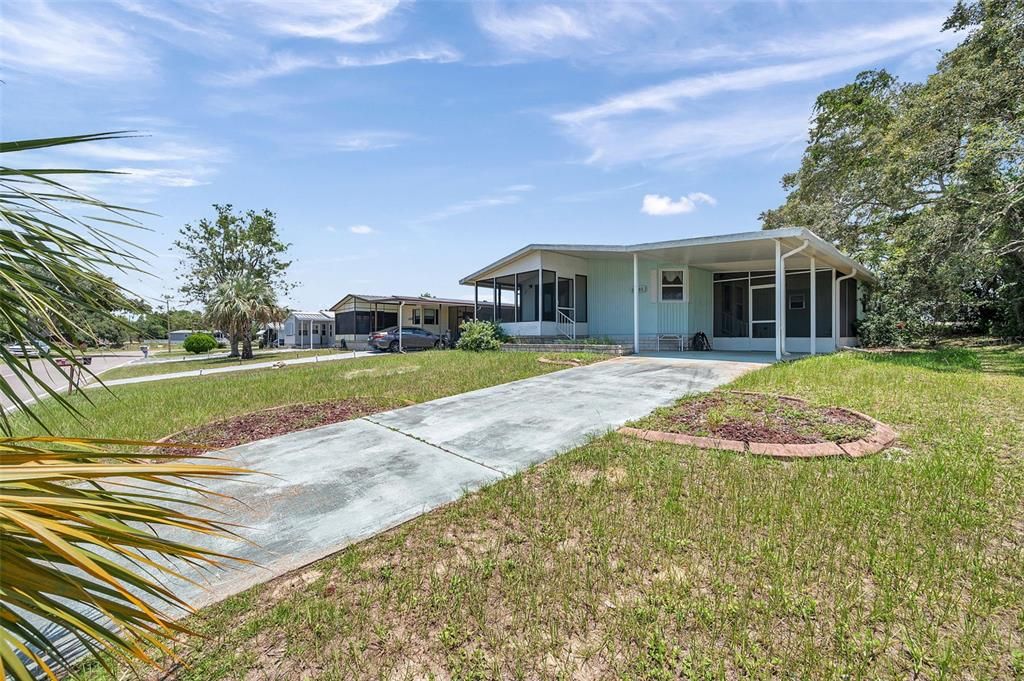 待售: $119,000 (2 贝兹, 2 浴室, 828 平方英尺)