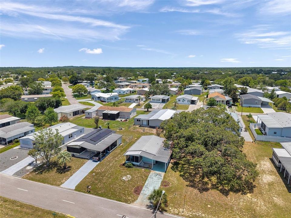 待售: $119,000 (2 贝兹, 2 浴室, 828 平方英尺)