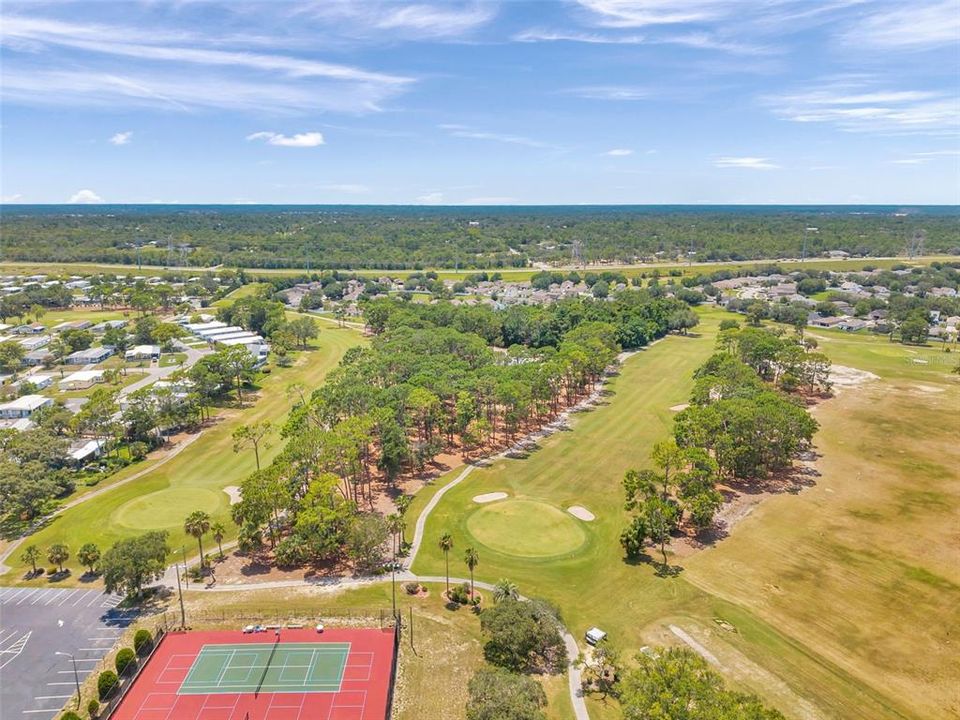 待售: $119,000 (2 贝兹, 2 浴室, 828 平方英尺)