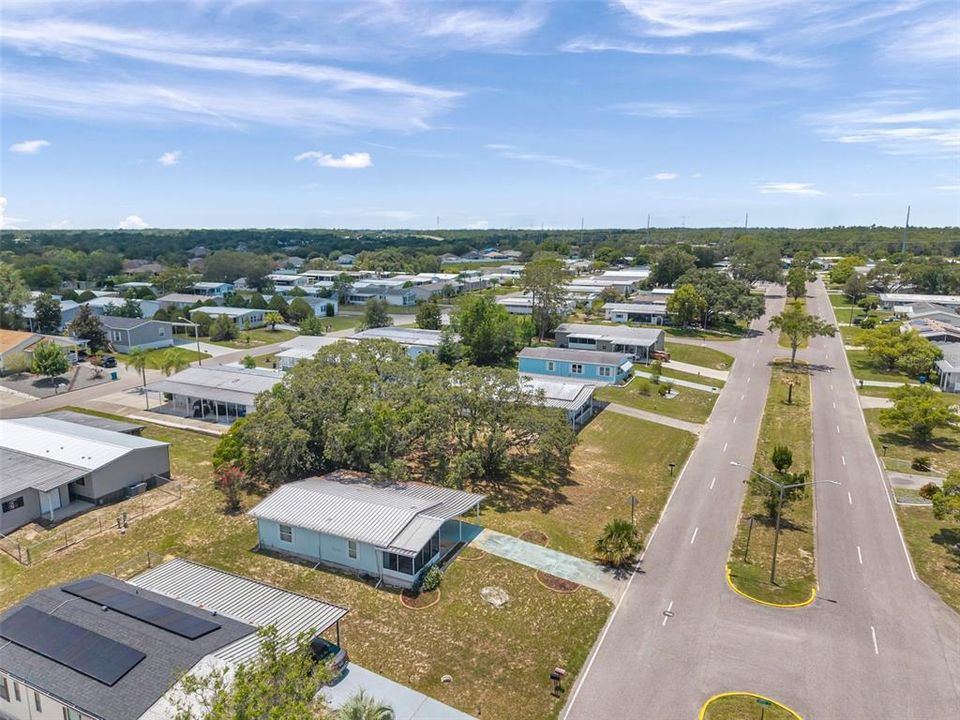 待售: $119,000 (2 贝兹, 2 浴室, 828 平方英尺)