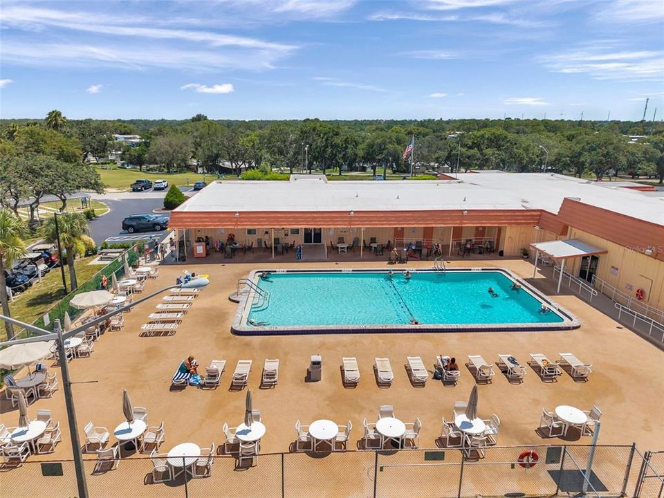 待售: $119,000 (2 贝兹, 2 浴室, 828 平方英尺)