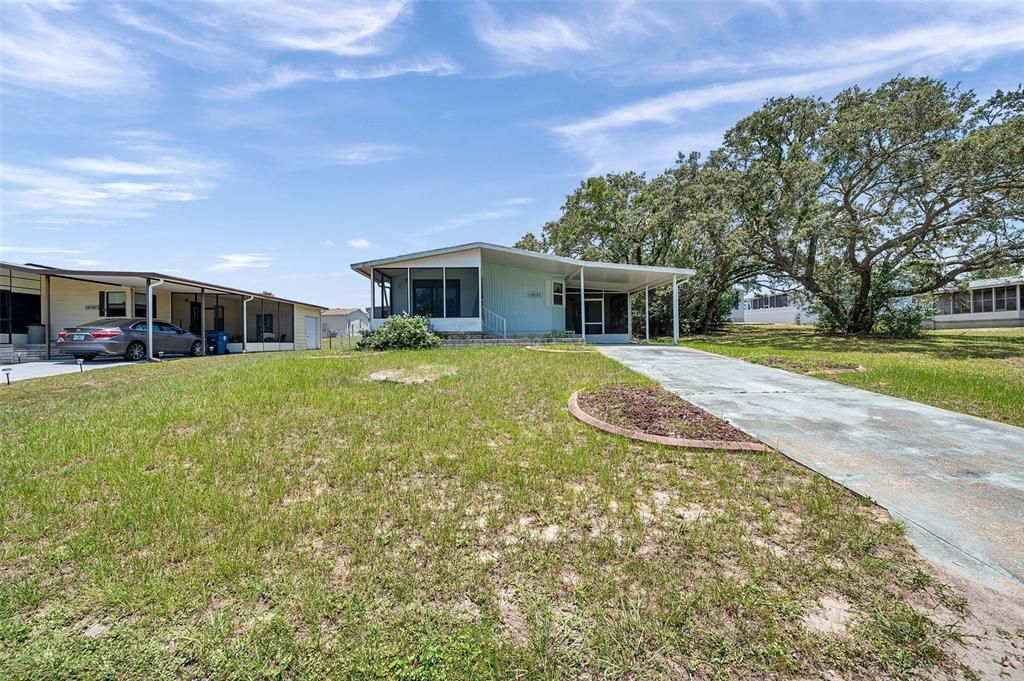 待售: $119,000 (2 贝兹, 2 浴室, 828 平方英尺)