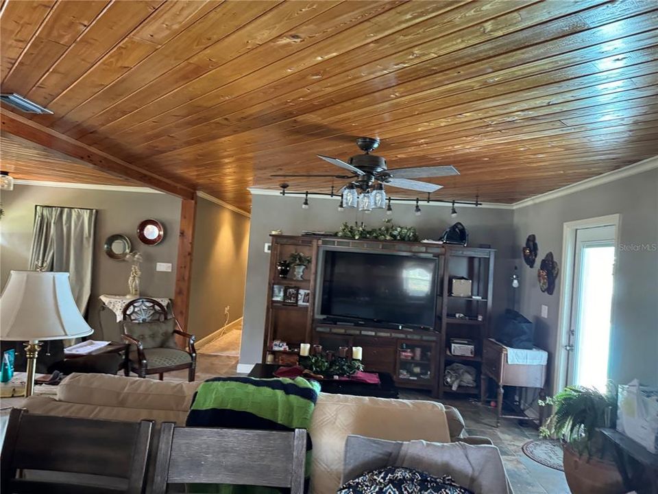 For Sale: $750,000 (0 beds, 0 baths, 1736 Square Feet)