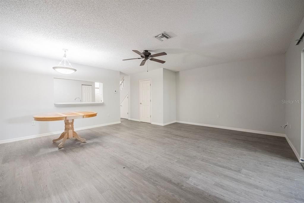 En Venta: $210,000 (2 camas, 2 baños, 1281 Pies cuadrados)