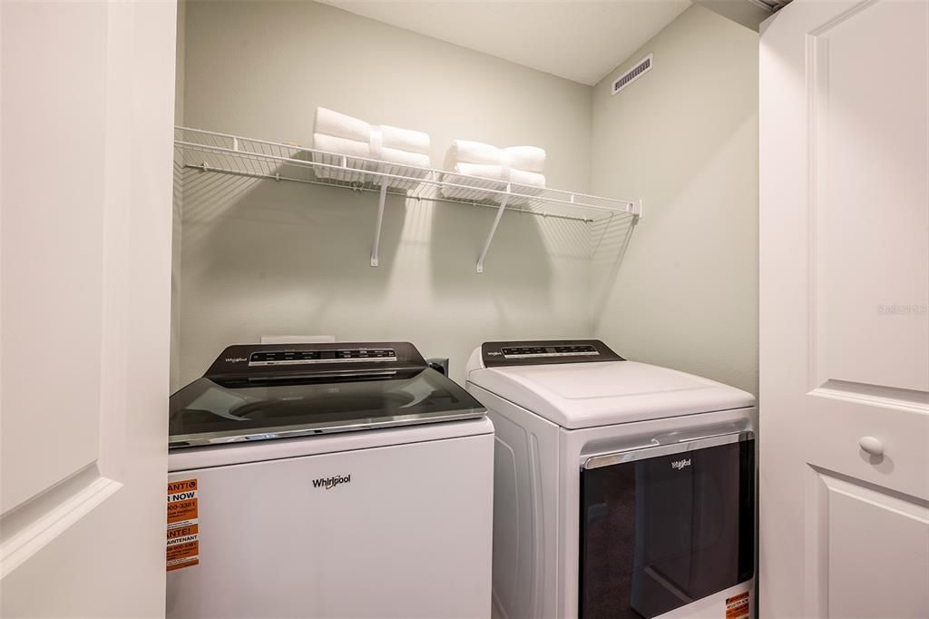 На продажу: $444,660 (3 спален, 2 ванн, 1711 Квадратных фут)