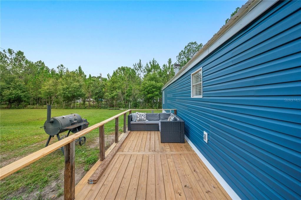 Active With Contract: $275,000 (3 beds, 2 baths, 1464 Square Feet)