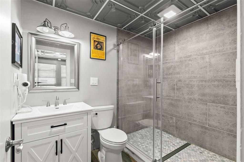 For Sale: $750,000 (42 beds, 0 baths, 2106 Square Feet)