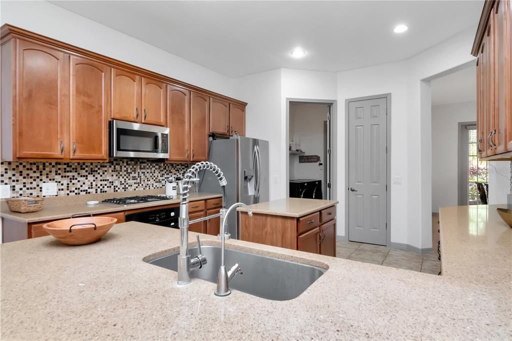 На продажу: $849,000 (5 спален, 3 ванн, 3445 Квадратных фут)