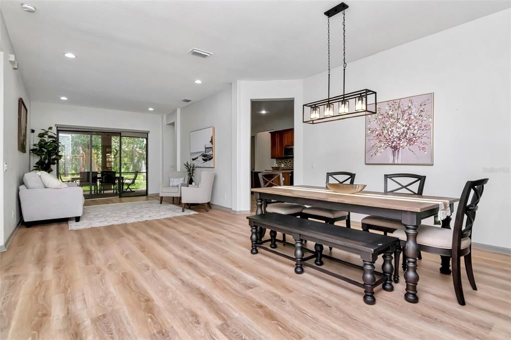 На продажу: $849,000 (5 спален, 3 ванн, 3445 Квадратных фут)