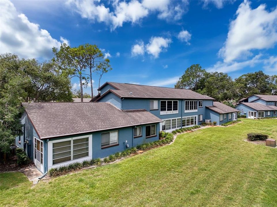 For Sale: $139,000 (2 beds, 2 baths, 1142 Square Feet)