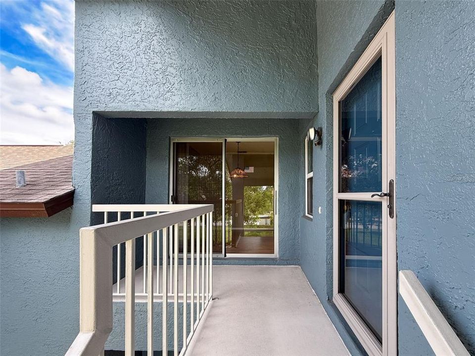 For Sale: $139,000 (2 beds, 2 baths, 1142 Square Feet)