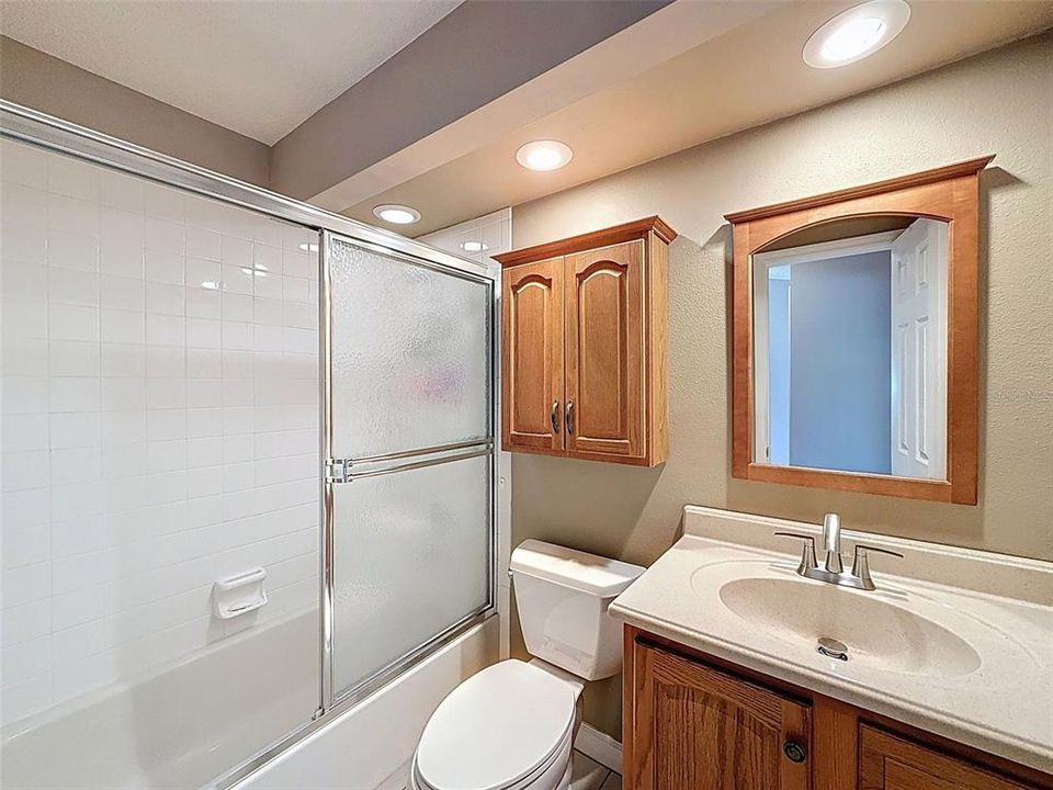 For Sale: $139,000 (2 beds, 2 baths, 1142 Square Feet)