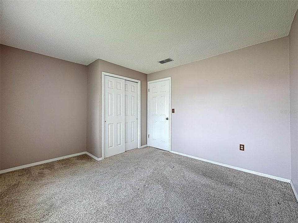 For Sale: $139,000 (2 beds, 2 baths, 1142 Square Feet)