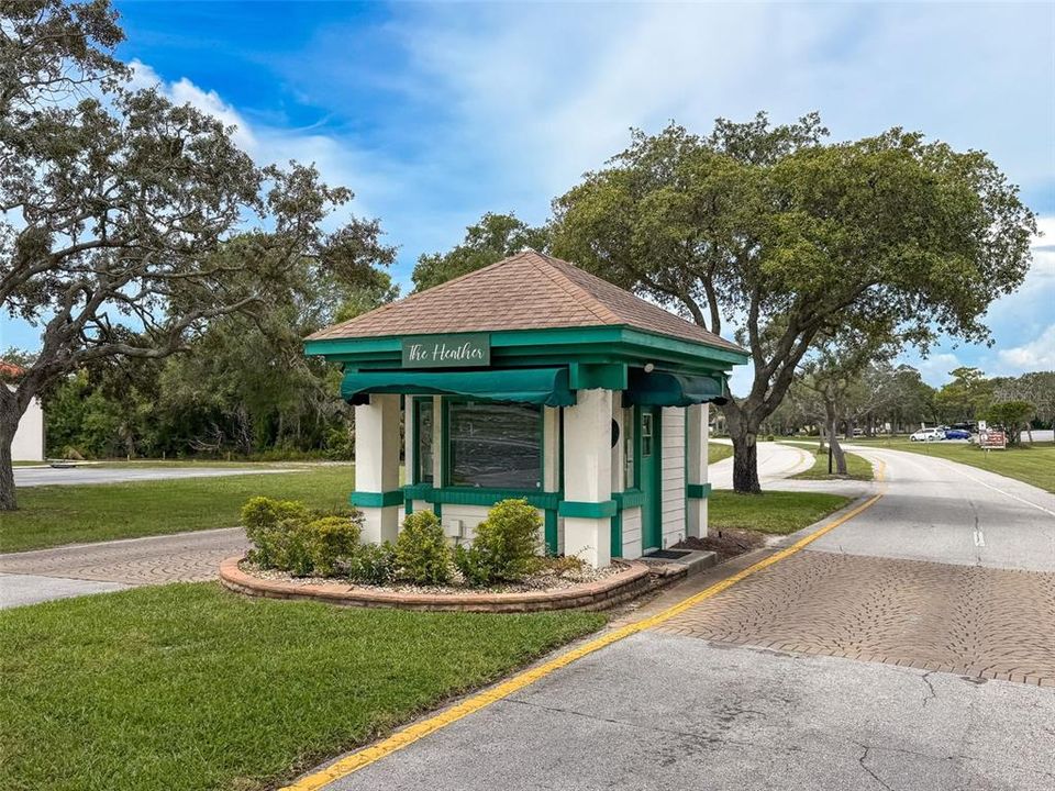 For Sale: $139,000 (2 beds, 2 baths, 1142 Square Feet)