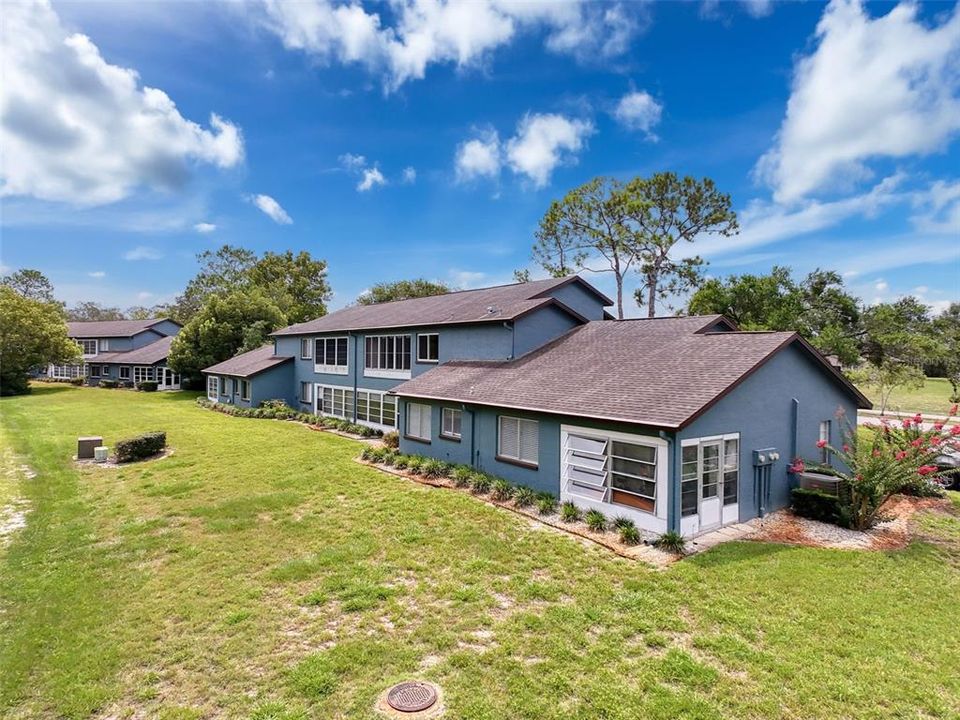 For Sale: $139,000 (2 beds, 2 baths, 1142 Square Feet)