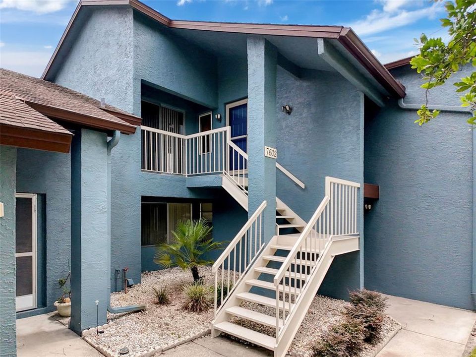 For Sale: $139,000 (2 beds, 2 baths, 1142 Square Feet)