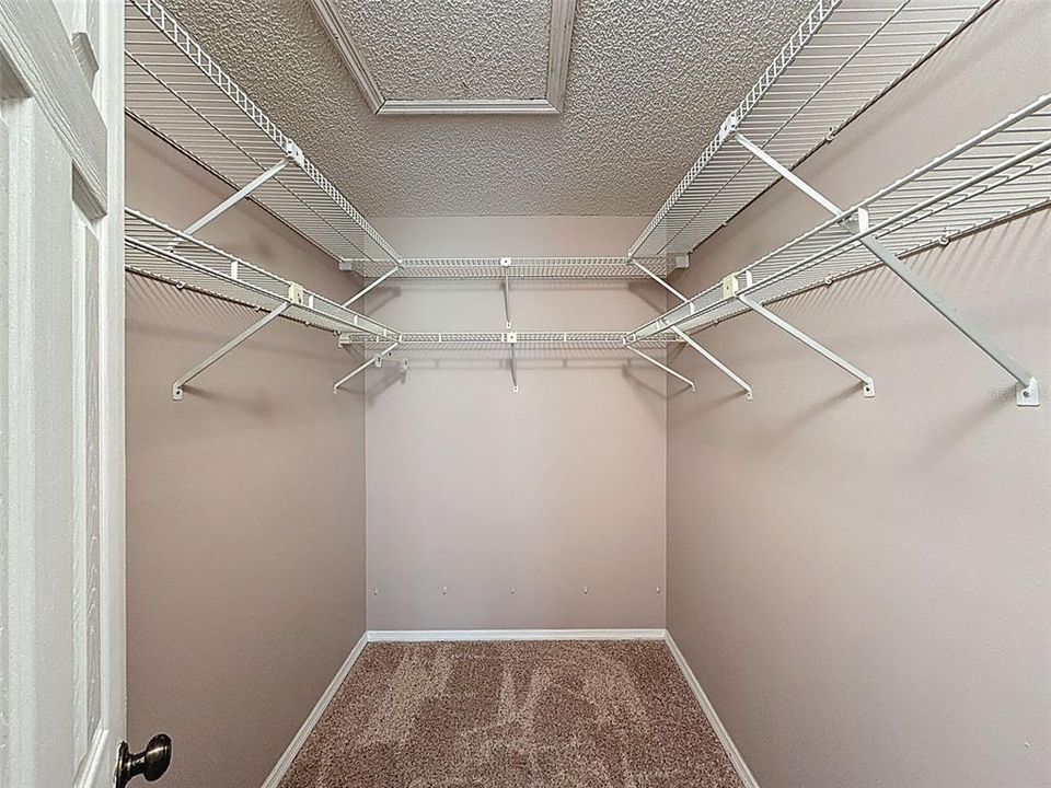 For Sale: $139,000 (2 beds, 2 baths, 1142 Square Feet)