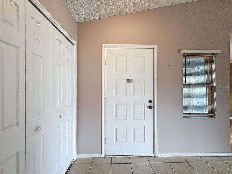 For Sale: $139,000 (2 beds, 2 baths, 1142 Square Feet)