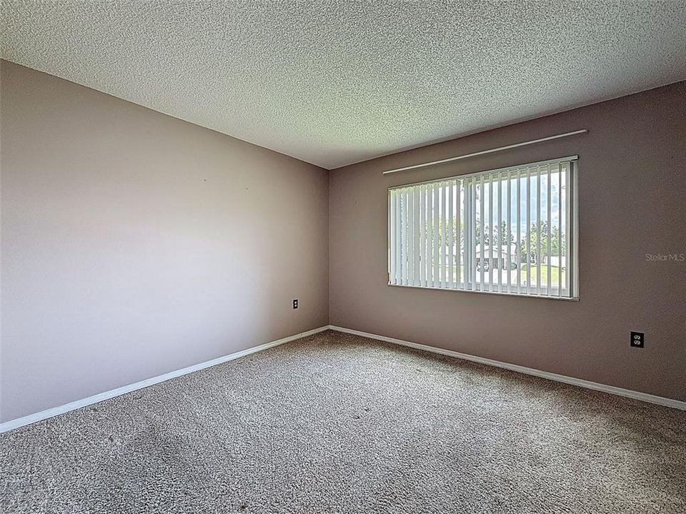 For Sale: $139,000 (2 beds, 2 baths, 1142 Square Feet)