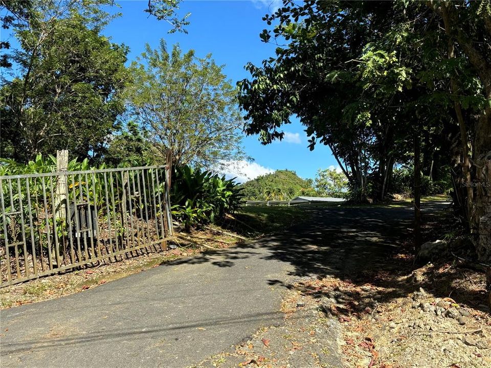 For Sale: $1,100,000 (2 beds, 1 baths, 650 Square Feet)