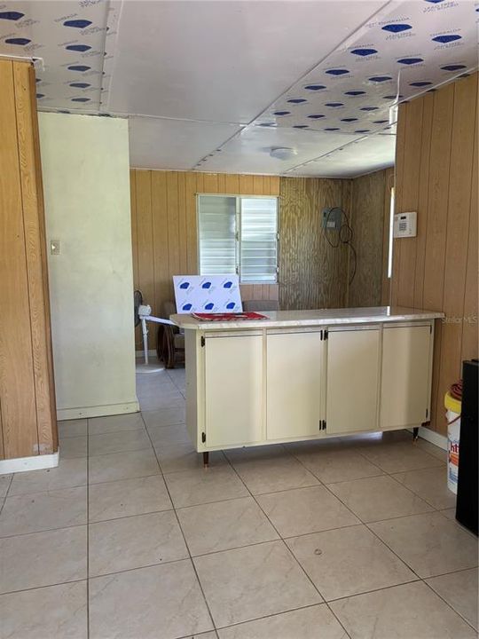 For Sale: $1,100,000 (2 beds, 1 baths, 650 Square Feet)