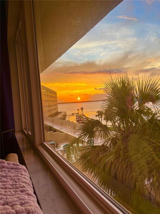 For Sale: $364,900 (2 beds, 2 baths, 1440 Square Feet)