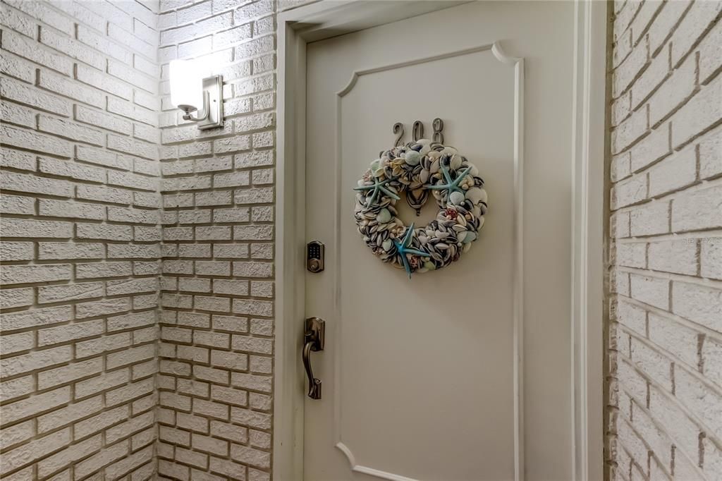 For Sale: $364,900 (2 beds, 2 baths, 1440 Square Feet)