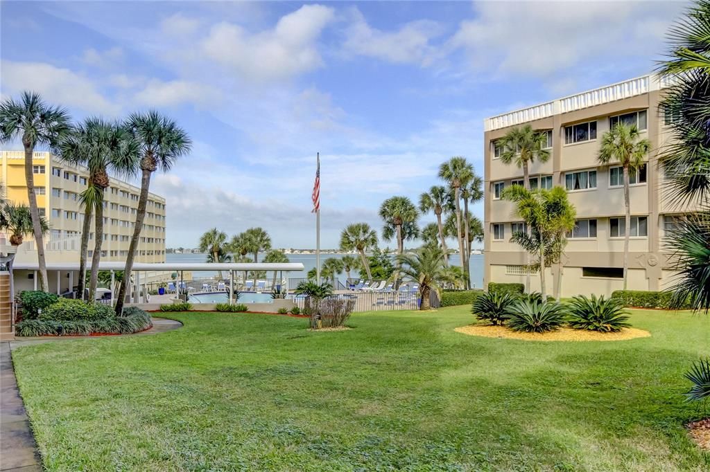 For Sale: $364,900 (2 beds, 2 baths, 1440 Square Feet)