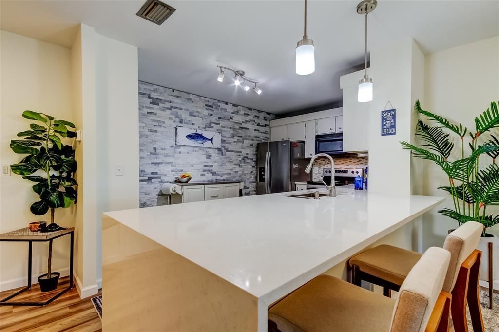 For Sale: $364,900 (2 beds, 2 baths, 1440 Square Feet)